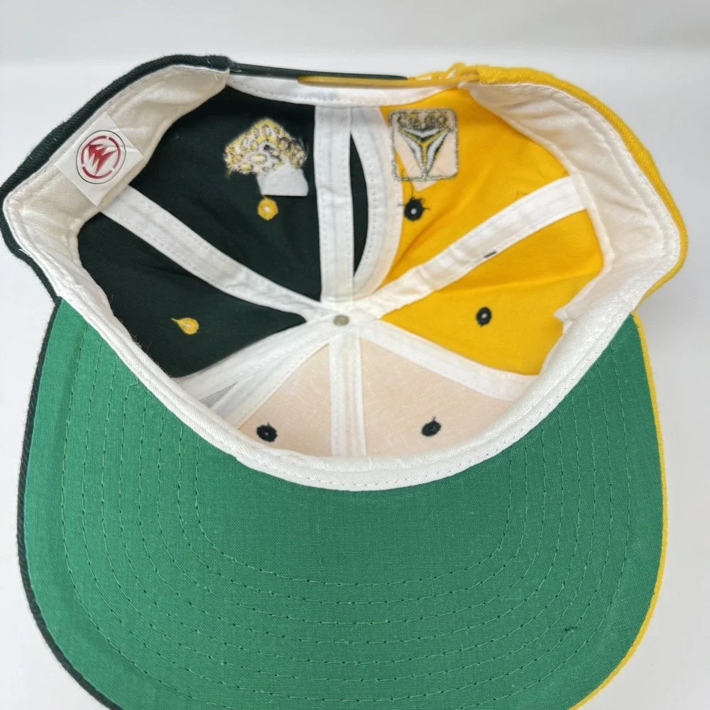 Green Bay Packers Hat Cap Snap Back Mens One‎ Size Green Yellow NFL Football
